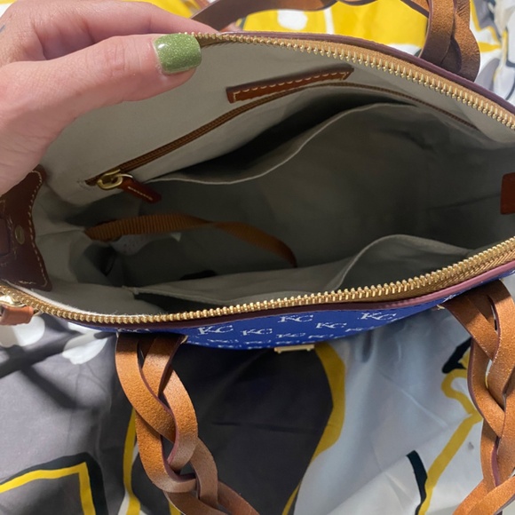 Dooney and Bourke Royal blue bag - Picture 2 of 5